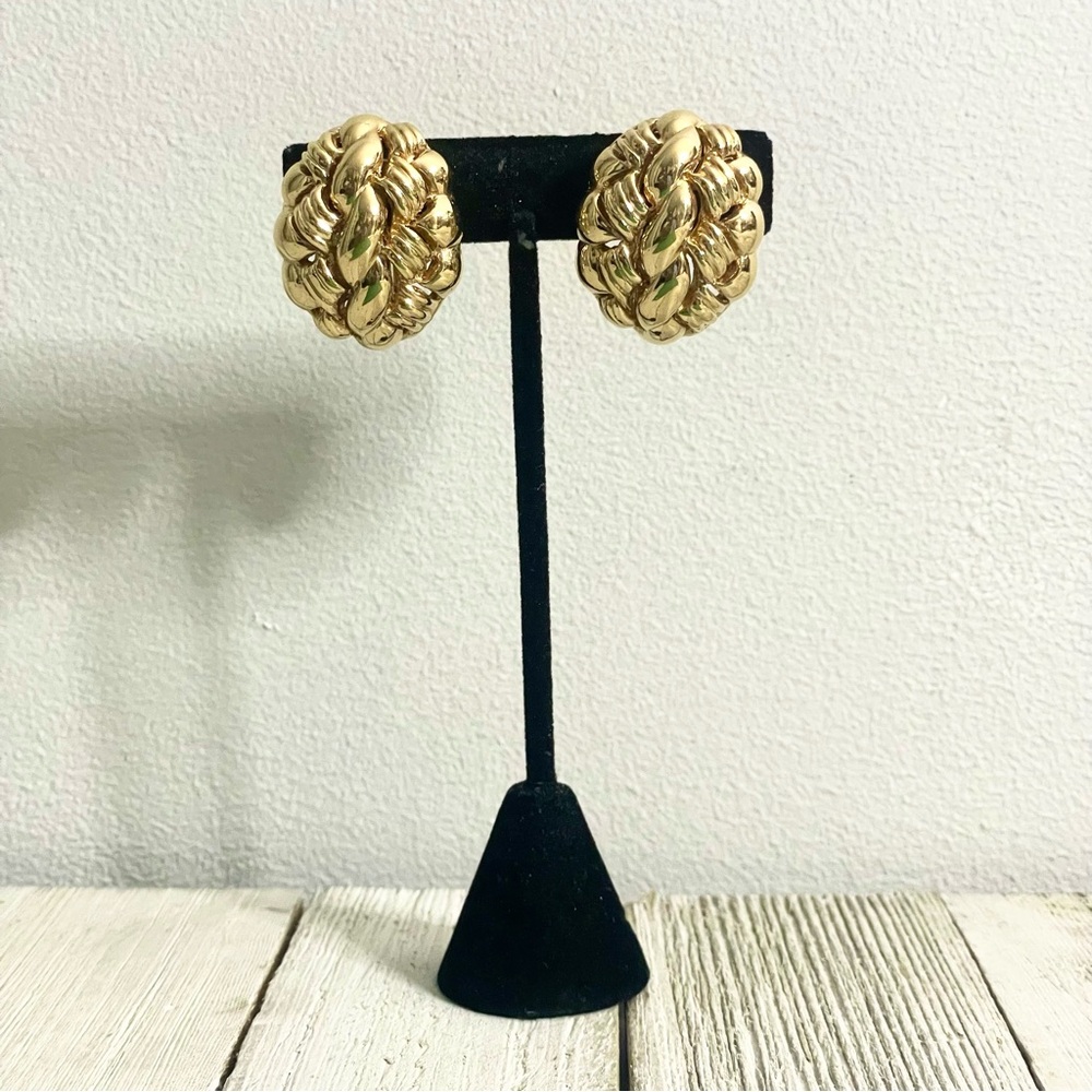 Ciner Vintage Gold Tone Chunky Textured Ribbed Braided Clip On Earrings